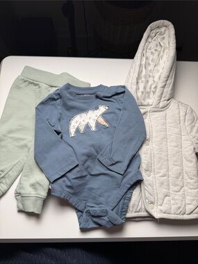 MAX STUDIO Baby 3 Piece Jacket Pants & Bodysuit Bear Size 3-6 months